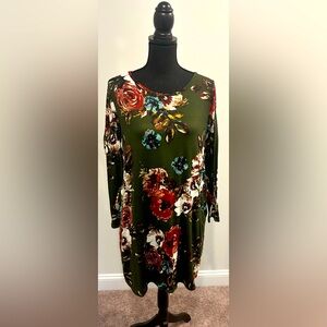 Sweet Pea Green Floral Print Dress with Pockets - Size Large